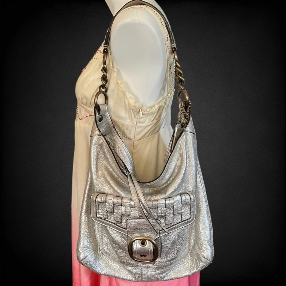 Coach Bleecker #12418 Silver Platinum
Metallic Woven Pocket Leather Hobo Bag
